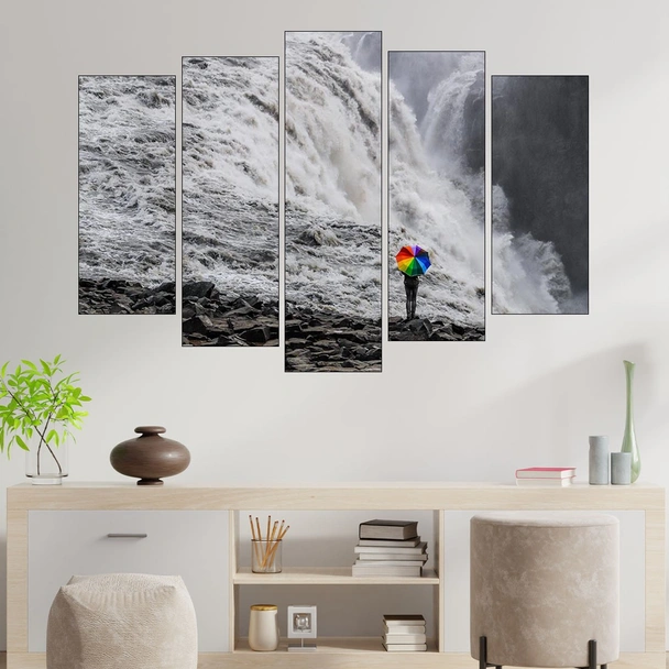 С чадър пред водопада - картина пано за стена - Image 3