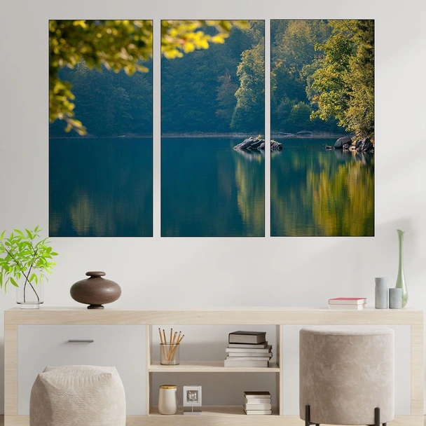 Езеро със спокойни води в гората - картина пано за стена - Image 2