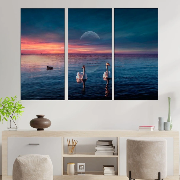 Двойка лебеди в езерото - картина пано за стена - Image 2