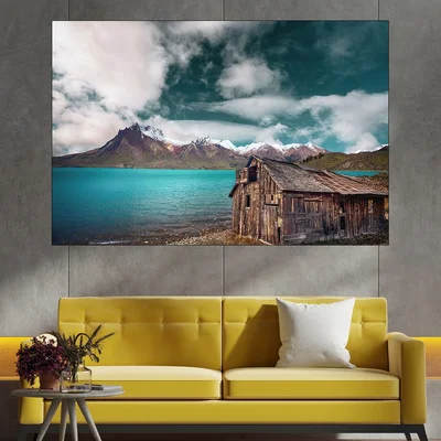 Порутена къща на брега на езерото - картина пано за стена
