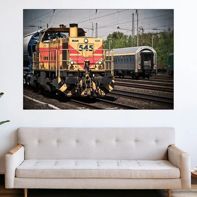 Локомотив в близък план - картина пано за стена