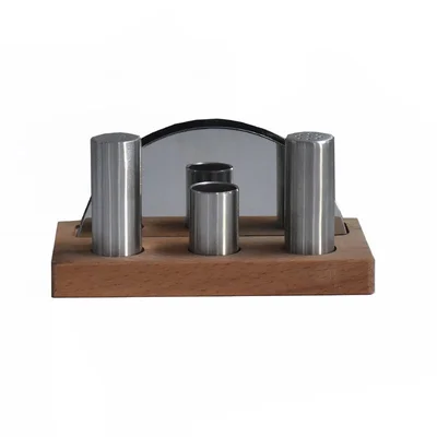 Комплект за сол и пипер с дървена поставка А62433 NARIN